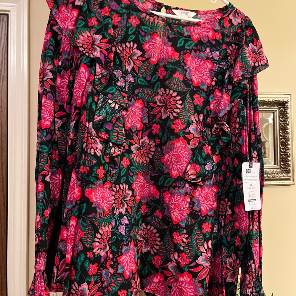 Terra & Sky Pink and Green Floral Blouse